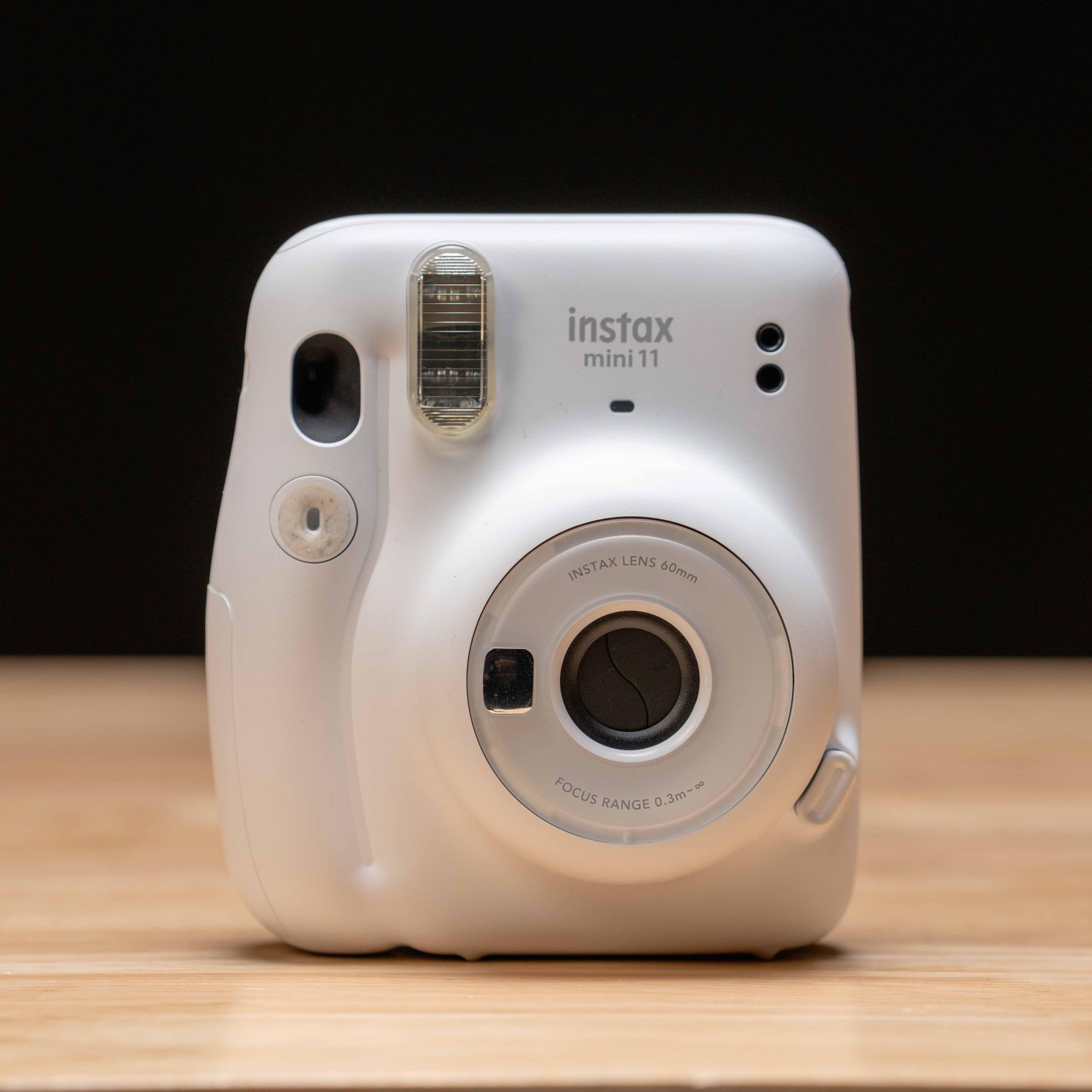 FUJIFILM INSTAX Mini 11 Instant Film Camera (Ice White)