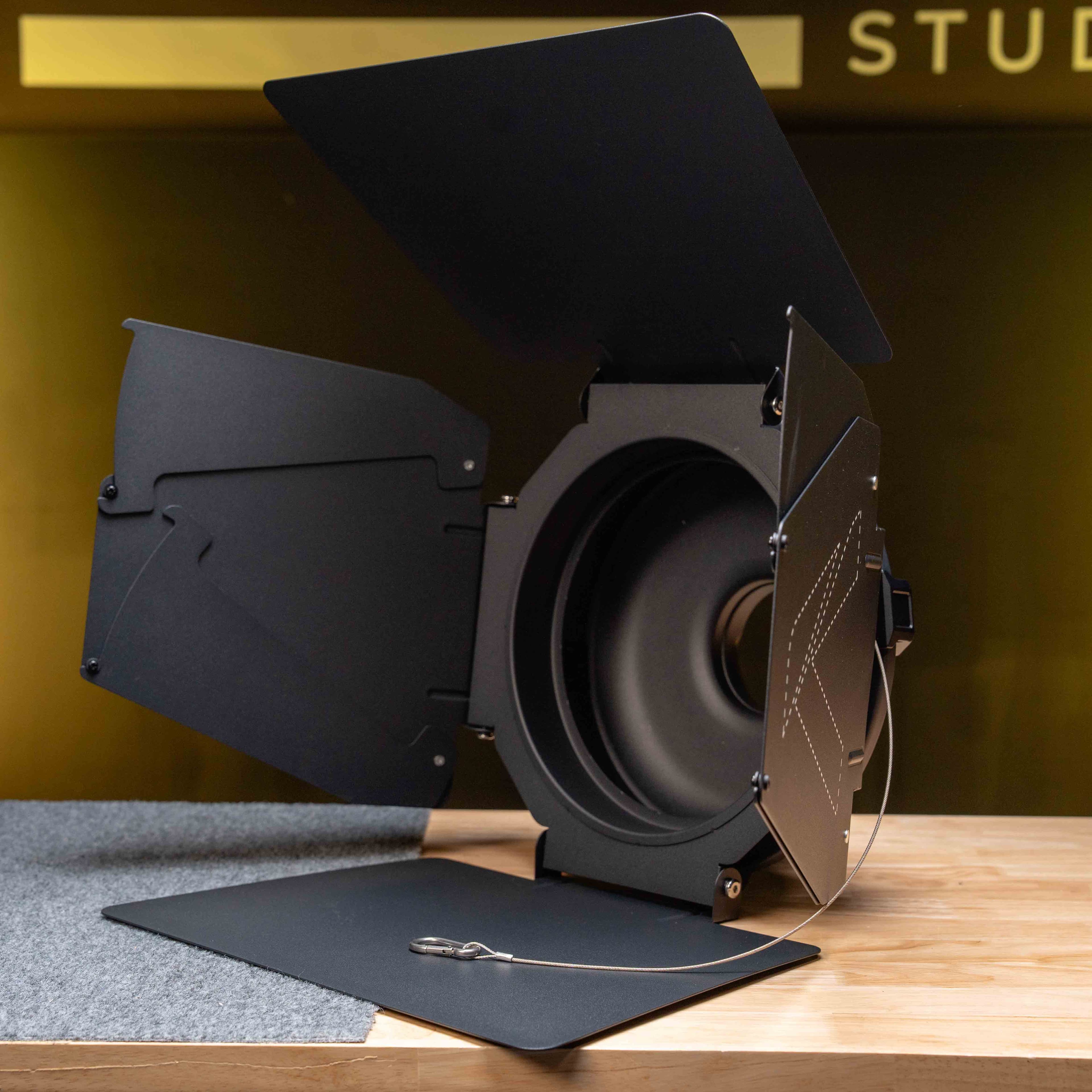 F10 Barndoors for Fresnel Attachment